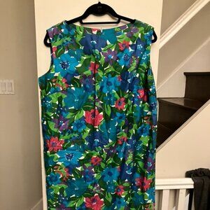 Hawaiian Dress, but Subtle (and Plus)